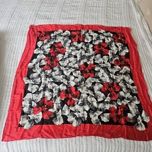Oscar De La Renta Floral Red and Black Scarf